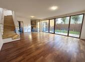 Pronájem domu/vily, 145 m²