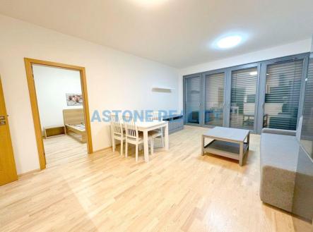 Pronájem bytu, 2+kk, 55 m²