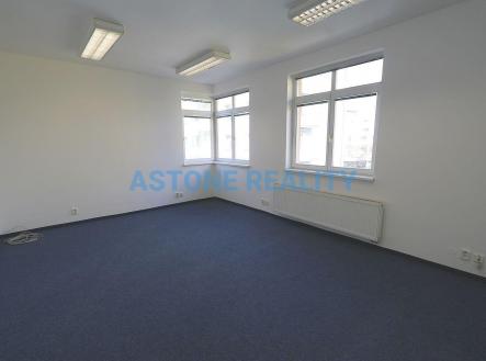 Pronájem kanceláře, 78 m²