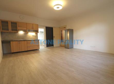 Pronájem bytu, 1+kk, 37,5 m²