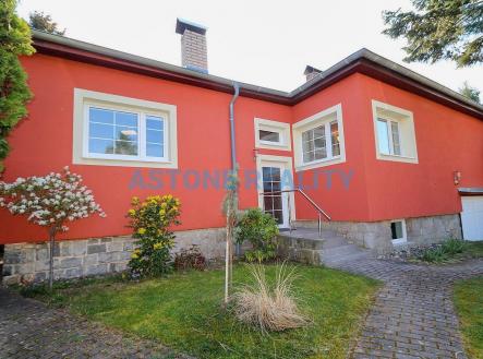 Pronájem domu/vily, 210 m²