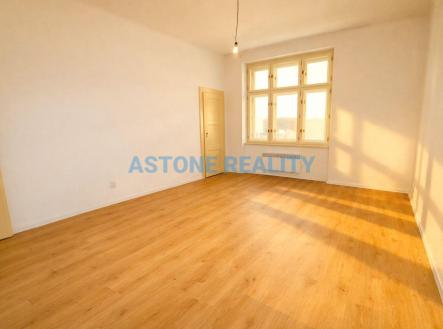 Pronájem bytu, 2+kk, 58 m²