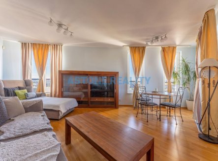 Prodej bytu, 3+kk, 93 m²