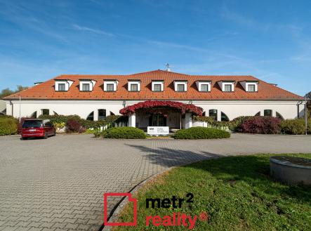 Prodej - hotel, 3 300 m²