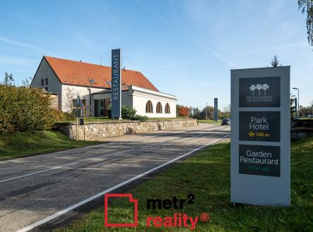 Prodej hotel, 3 300 m²