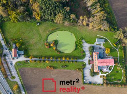 Prodej hotel, 3 300 m²