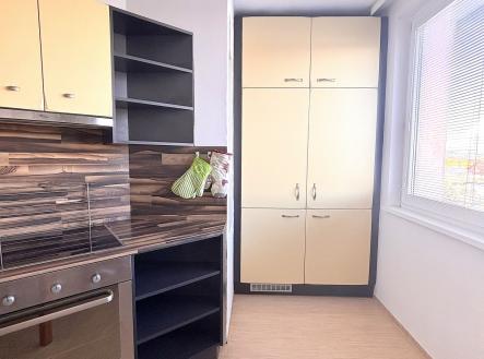 Pronájem bytu, 2+1, 57 m²