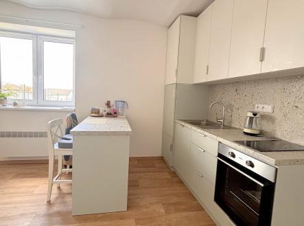 Pronájem bytu, 1+kk, 29 m²