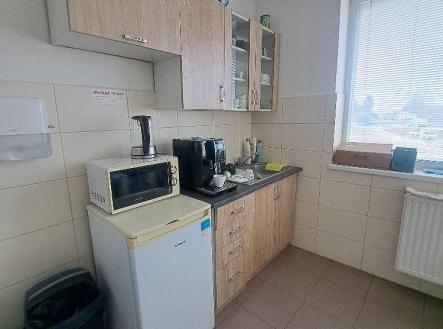 Pronájem kanceláře, 162 m²