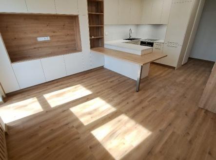 Pronájem bytu, 3+kk, 65 m²