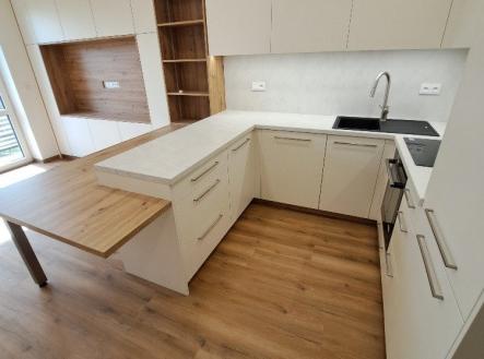 Pronájem bytu, 3+kk, 65 m²