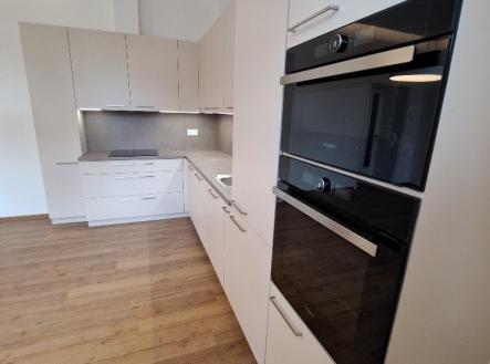 Pronájem bytu, 2+kk, 65 m²