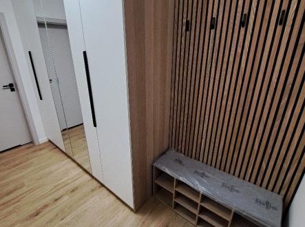 Pronájem bytu, 1+kk, 35 m²