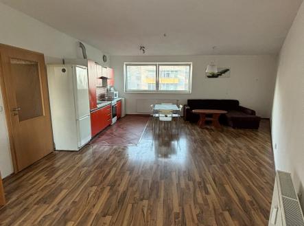 Pronájem bytu, 2+kk, 75 m²