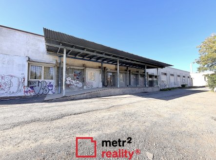 Pronájem obchodní prostory, 300 m²