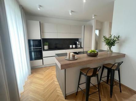 Prodej bytu, 4+kk, 160 m²