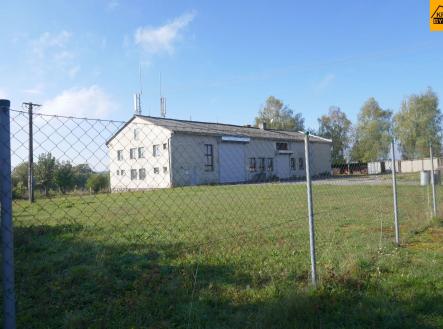 Prodej komerčního objektu, průmyslový areál, 3 983 m²