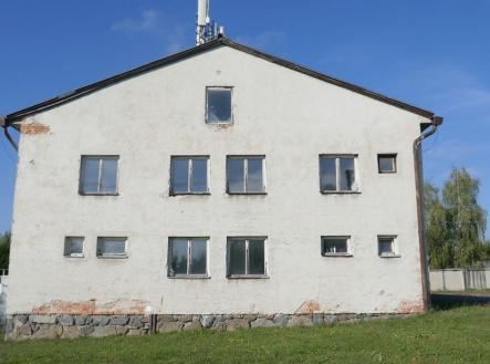 Prodej komerčního objektu, sklad, 3 983 m²