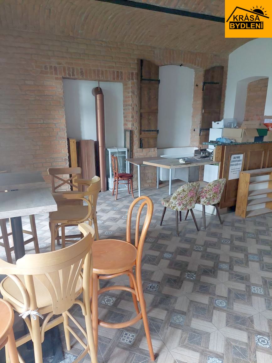 Prodej restaurace s penzionem a rybníkem v Písařově, Bukovice