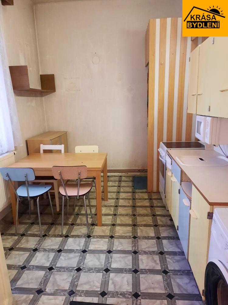 Prodej bytu 2+1 a 1+1 s garáží a parkovacím stáním v Olomouci, Chválkovicích