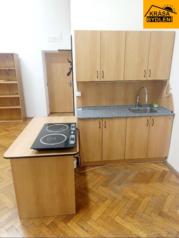 Pronájem bytu 1+kk v Olomouci, město