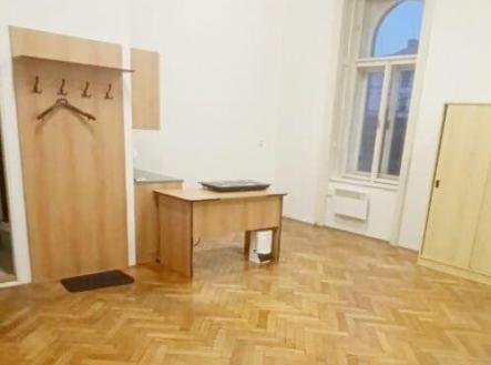 Pronájem bytu, 1+kk, 38 m²