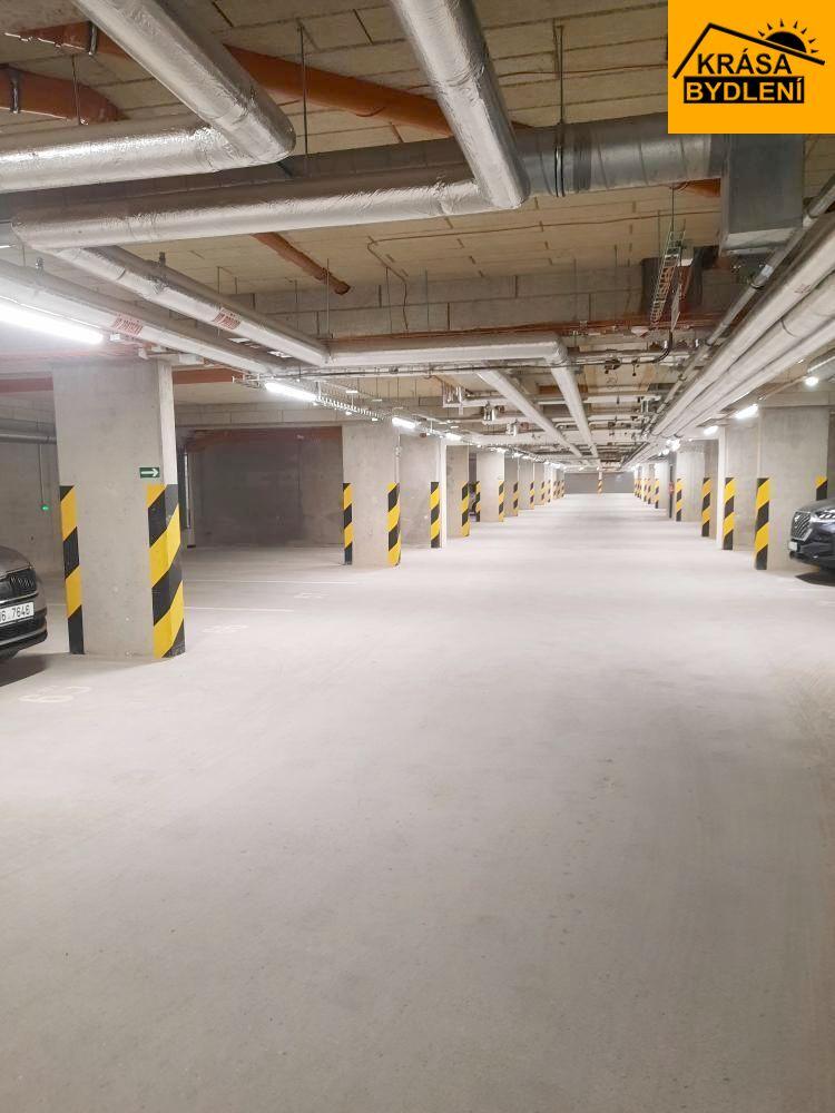 Pronájem garážového stání v Olomouci, Řepčíně