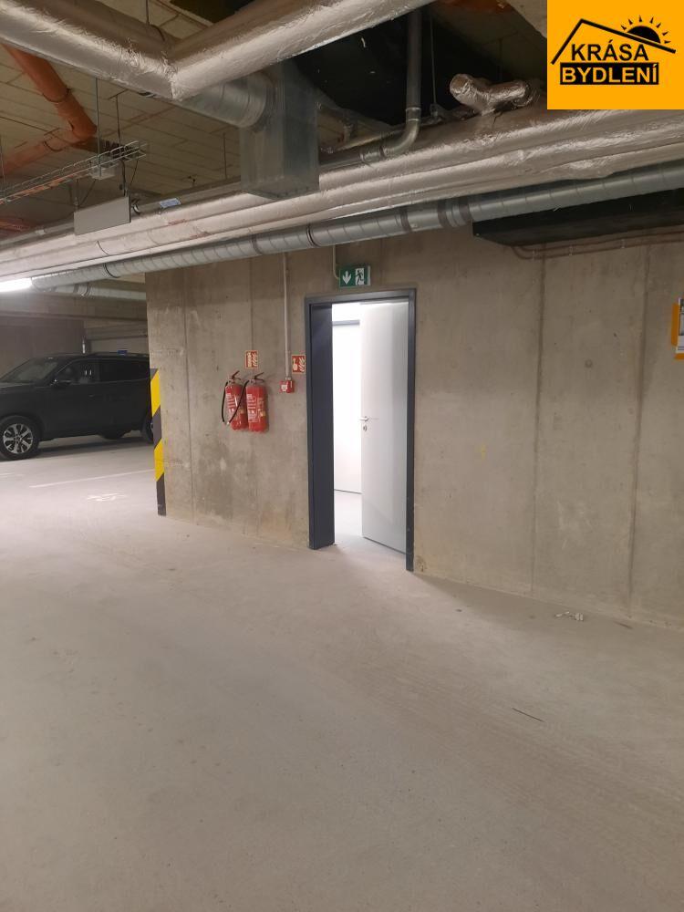 Pronájem garážového stání v Olomouci, Řepčíně