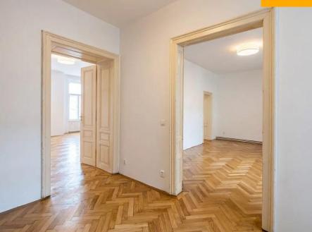 Pronájem kanceláře, 127 m²