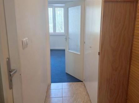 Pronájem bytu, 1+kk, 27 m²