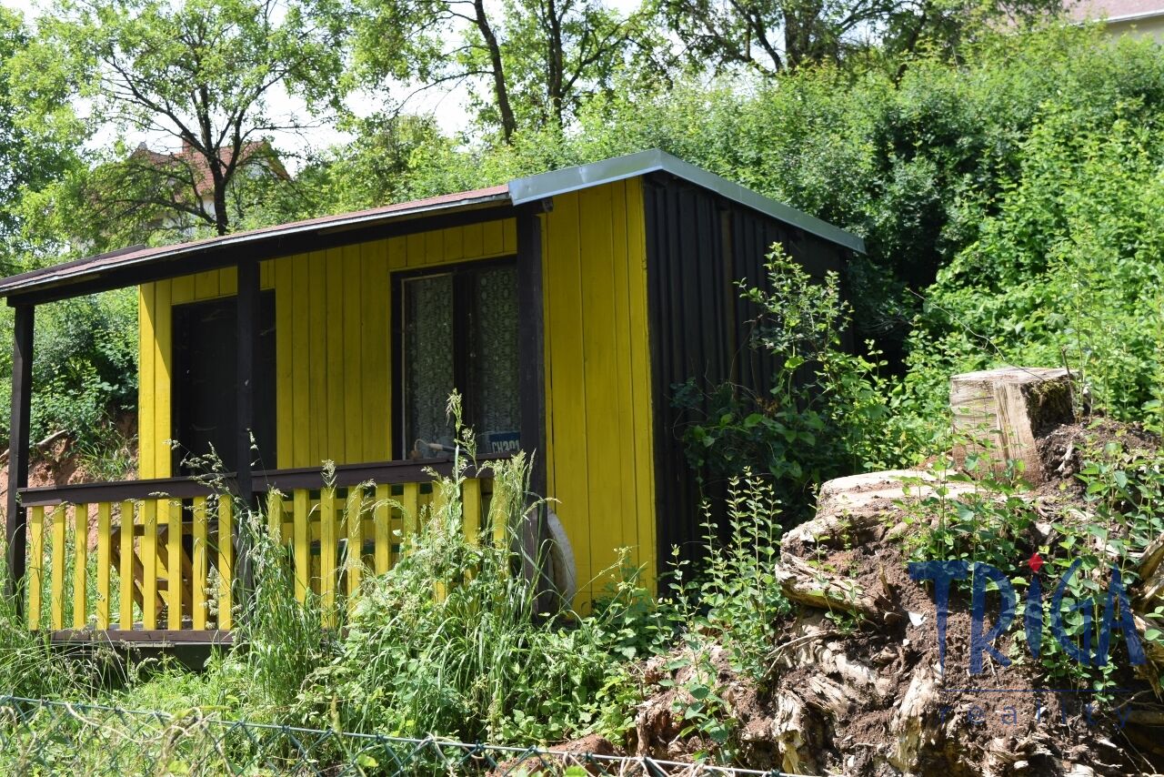 Úpice Radeč - Stavební pozemek s chatičkou