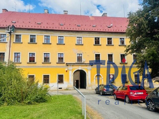 Jaroměř - Josefov: Jednotka 5+KK s krásným výhledem na náměstí