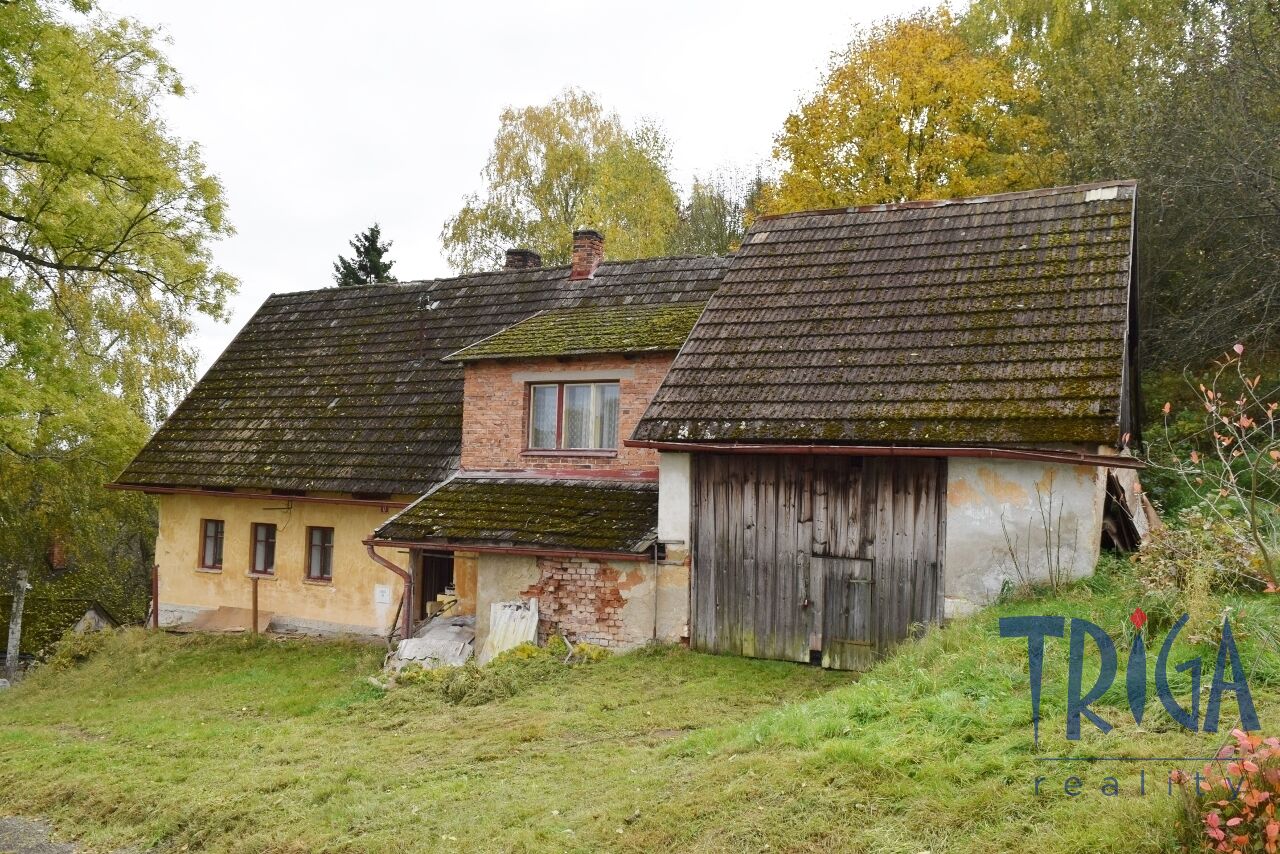 Libňatov - Rodinný dům s výhledem do kraje