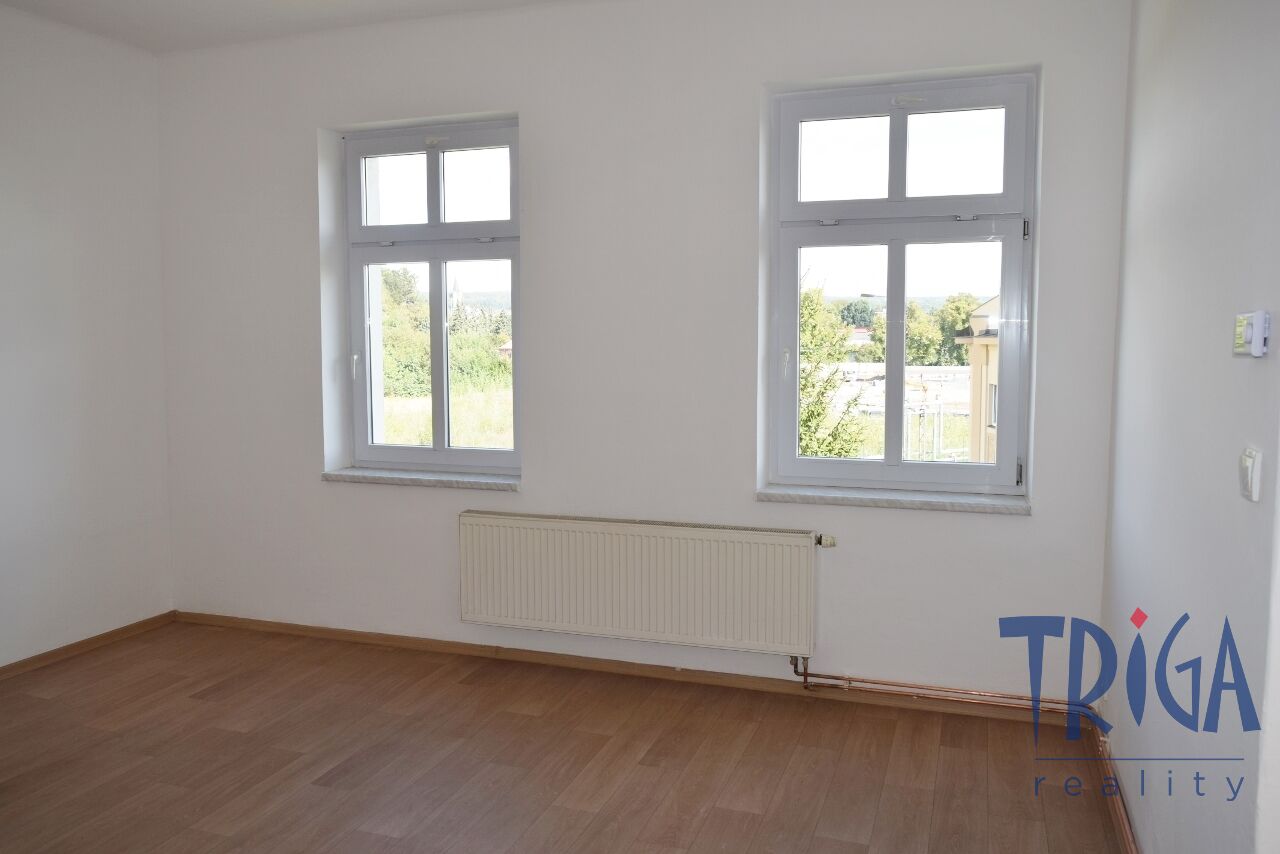 Dvůr Králové n. L. - Pronájem bytu 2+1 po rekonstrukci