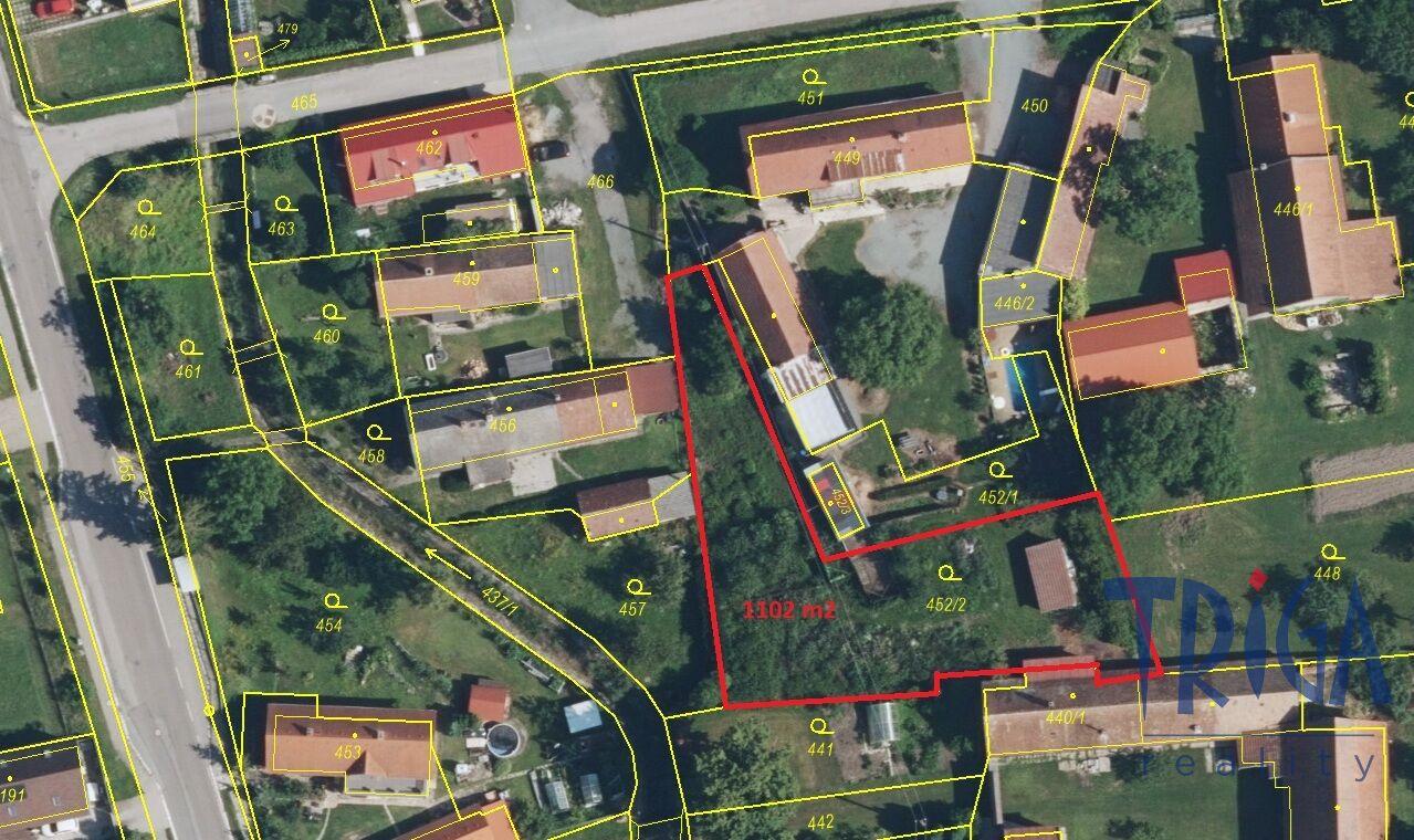 Jasenná - Stavební pozemek 1 102 m2