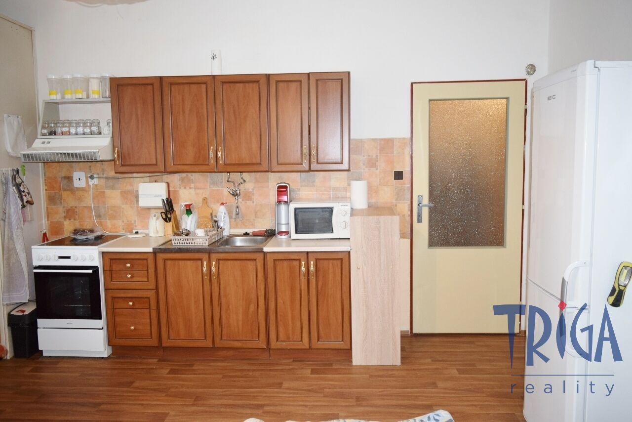 Mostek - Prostorný byt 1+kk ve středu obce