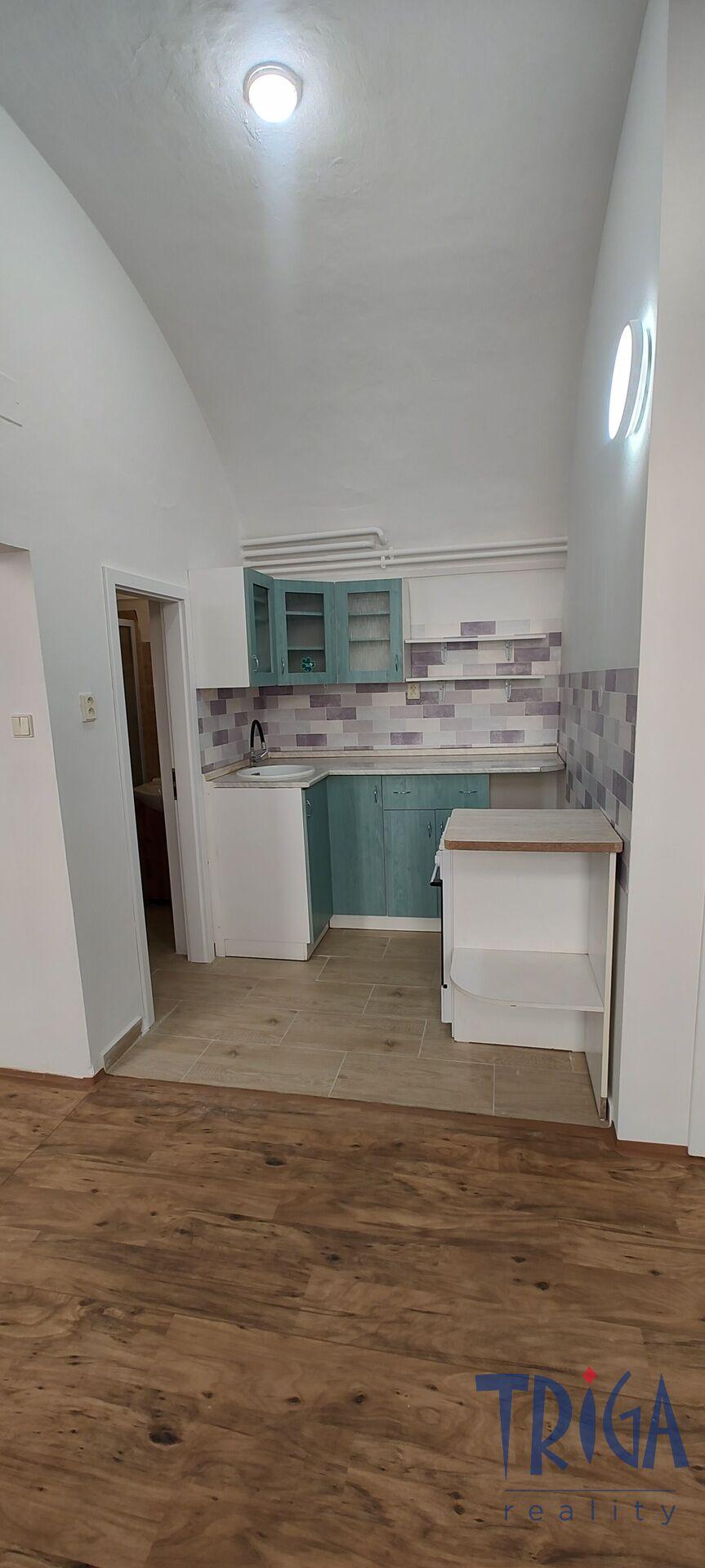 Jaroměř - Josefov: Pronájem bytu 3+KK