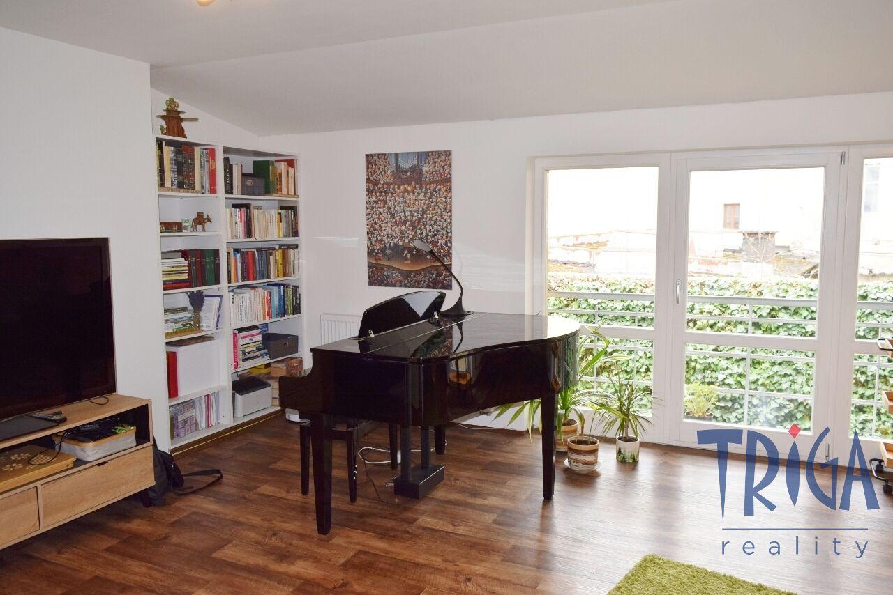 Dvůr Králové n. L. - Rodinný dům v centru s podnikáním a snadným parkováním