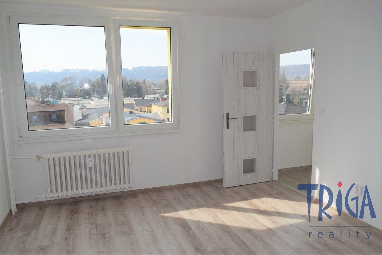 Dvůr Králové n.L. - prodej bytu 1+kk po rekonstrukci