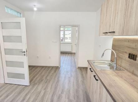 Pronájem bytu, 1+1, 35 m²