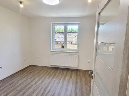 Pronájem bytu, 1+1, 35 m²