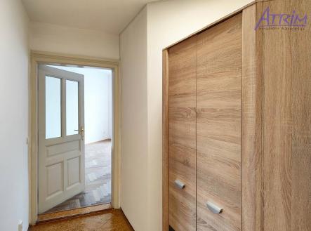 Pronájem bytu, 2+1, 86 m²