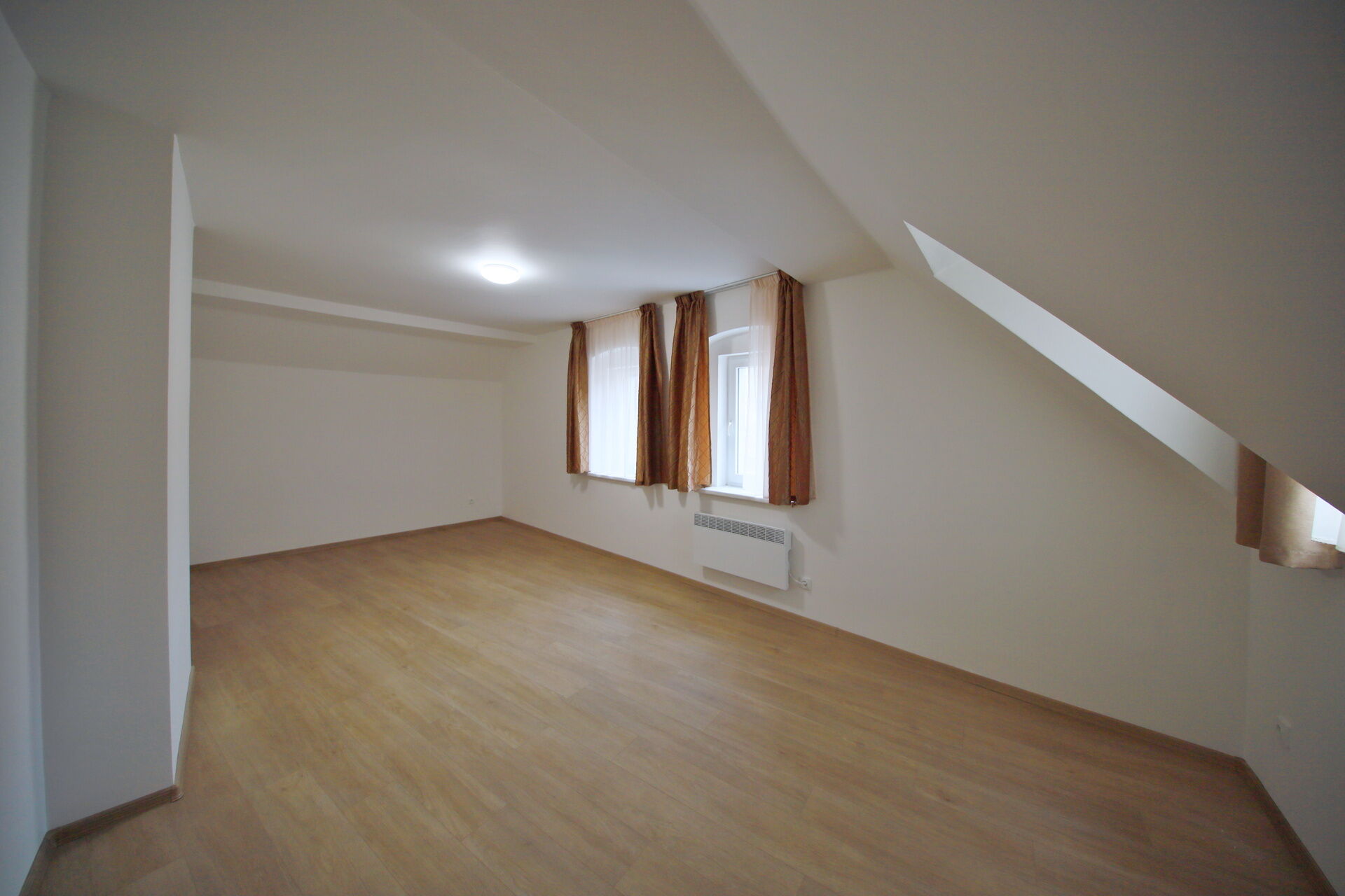 Pronájem bytu, 2+1, 55 m2, Doubí Karlovy Vary