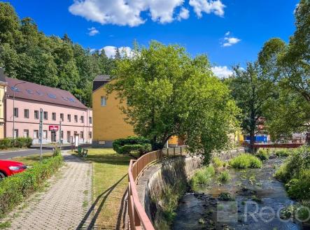 Prodej nájemního domu, 750 m²