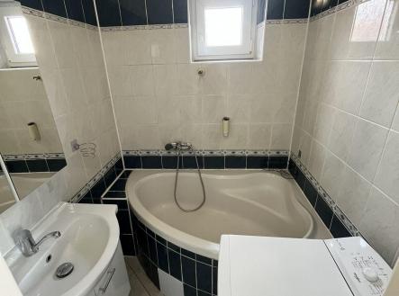 Pronájem bytu, 1+1, 38 m²