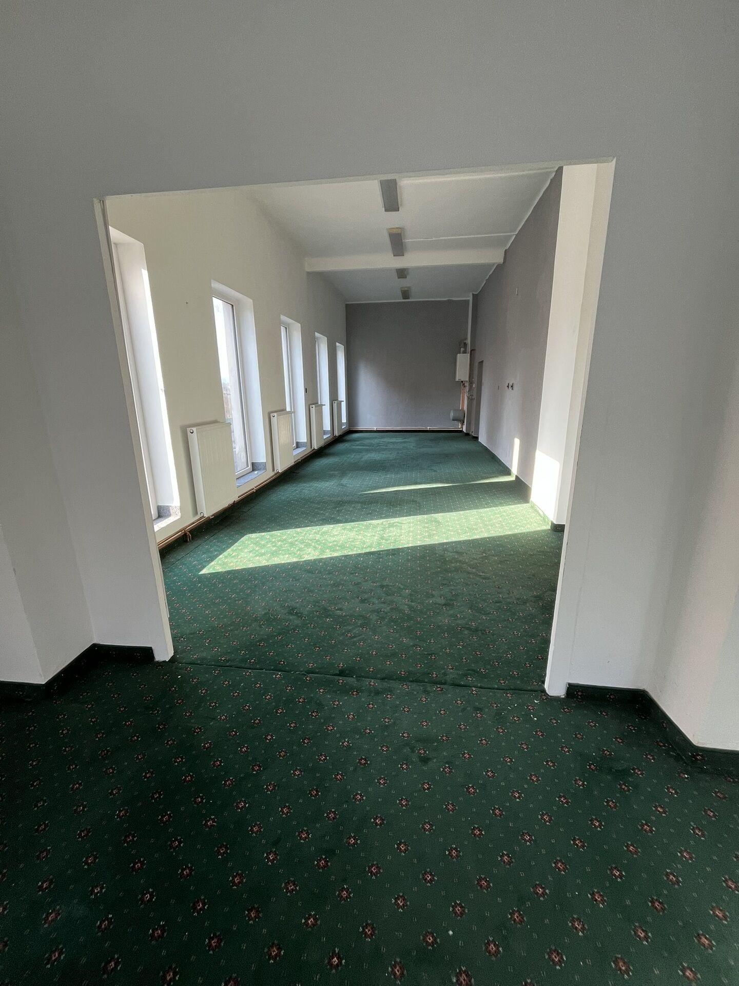 Pronájem nebytového prostoru 129 m2, Studentská - Karlovy Vary