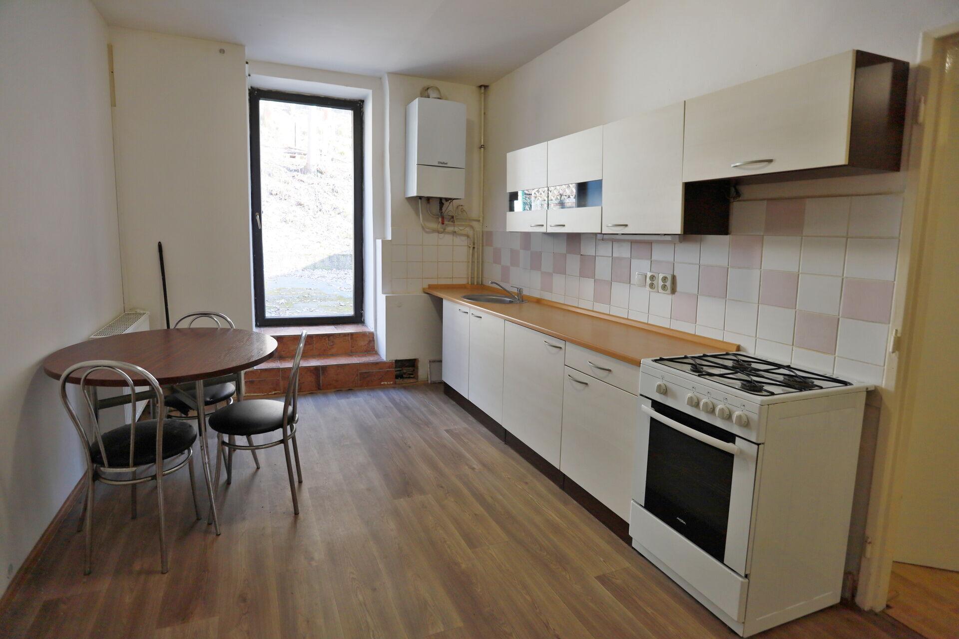 Prodej polyfunkčního domu o ploše 750 m², pozemek 1400 m² Karlovy Vary - Březová