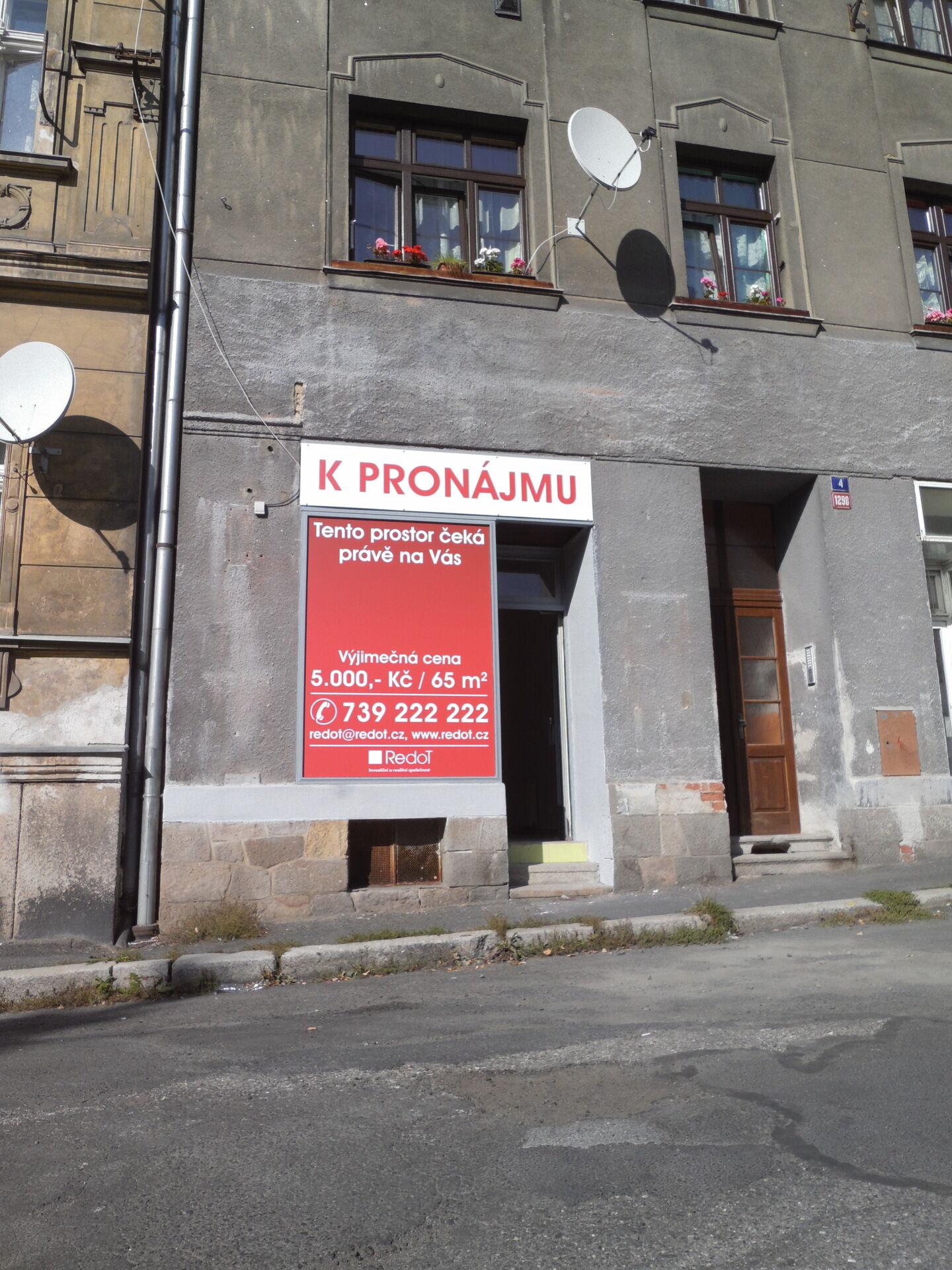 Prodej nebytového prostoru, Petřín, Karlovy Vary