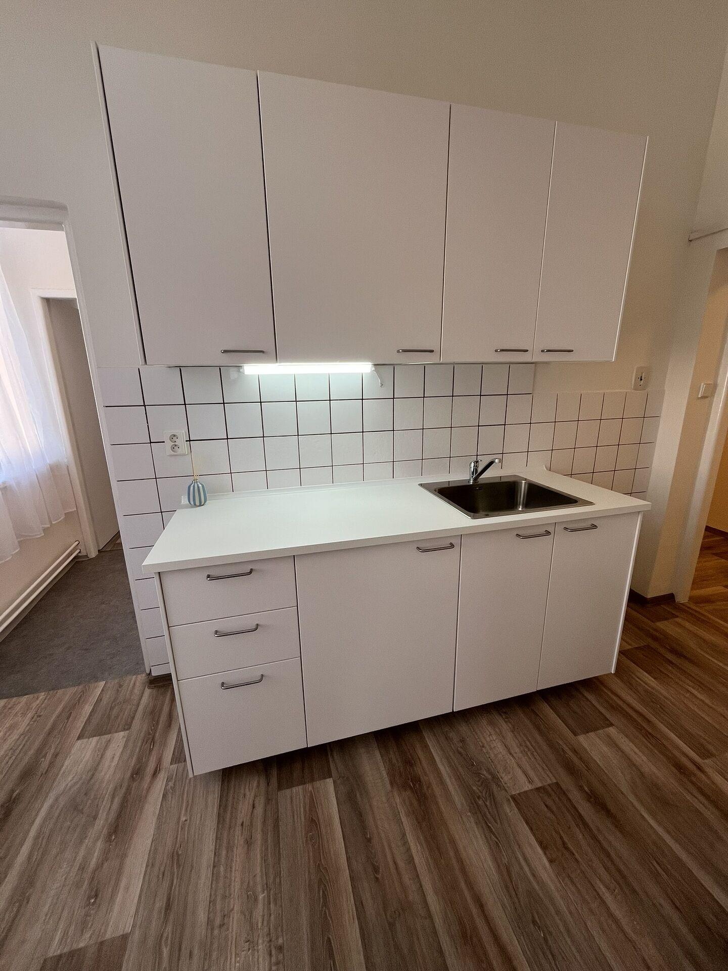 Pronájem bytu 3+1, 64 m2, Studentská, Karlovy Vary - Doubí