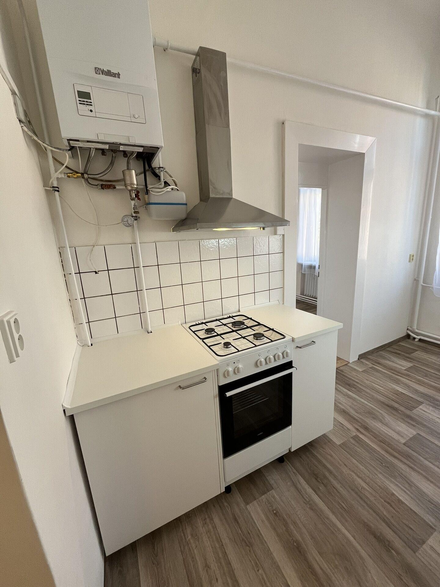 Pronájem bytu 3+1, 64 m2, Studentská, Karlovy Vary - Doubí